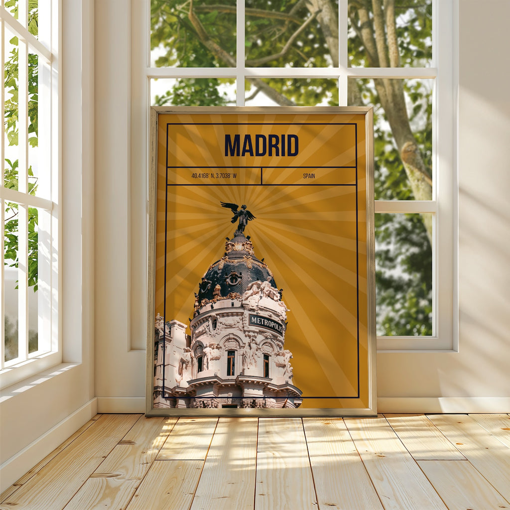 Madrid Edificio Metrópolis Art Print | MMart