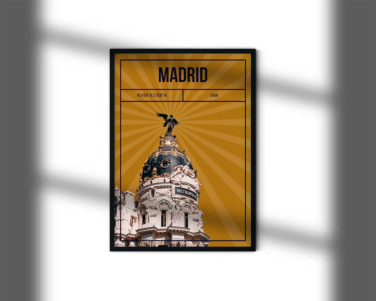 Madrid Edificio Metrópolis Art Print | MMart